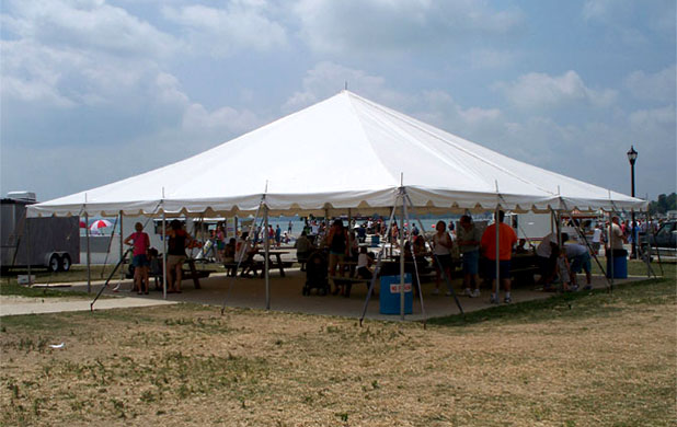 40 x 40 Pole Tent